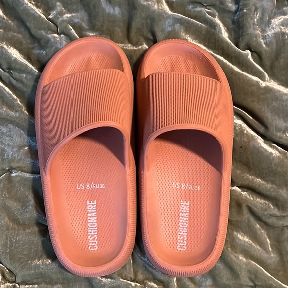 Cushionaire Shoes Cushionaire Squishy Slides Size 838 Clay Color Poshmark